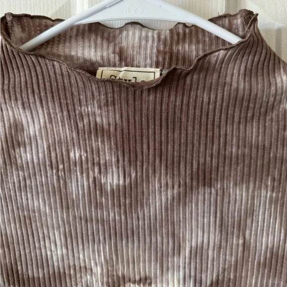 Style Rack Ribbed Mock Turtle, L, Tie Dyed in Shades of Gray NWOT - Picture 4 of 6